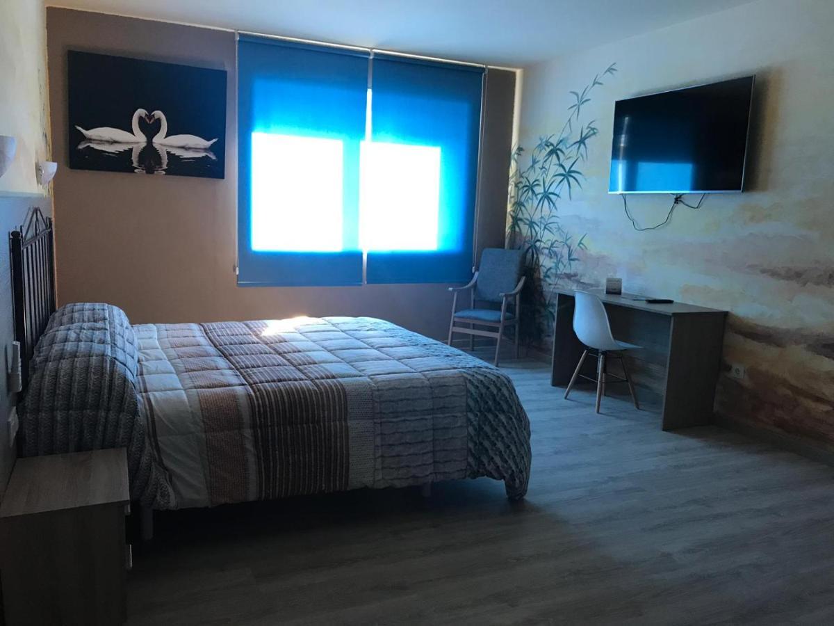 Hospedaje Y Hotel O Camino โอบาร์ดก เด บาลเดออร์ราส ภายนอก รูปภาพ